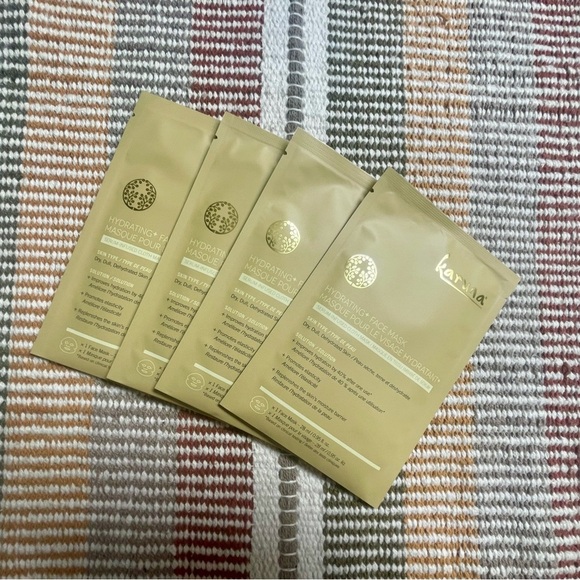 Hydrating Face, Foot and Body Mask Set - Picture 4 of 6